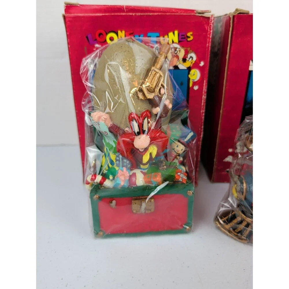 VTG 90s Looney Tunes Marvin the Martian  Porky Pig Yosemite Sam Christmas Candle